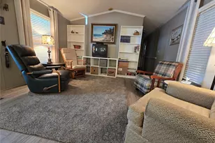 6311 Balmy Ln, Zephyrhills, FL 33542 - Photo 13