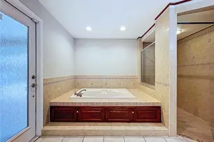 3912 Fontainebleau Dr, Tampa, FL 33634 - Photo 43