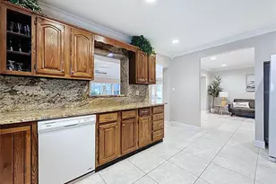 3912 Fontainebleau Dr, Tampa, FL 33634 - Photo 25