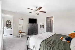 4009 Globe Thistle Dr, Tampa, FL 33619 - Photo 19