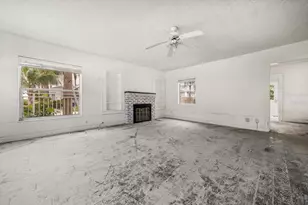 8405 Bayshore Dr, Treasure Island, FL 33706 - Photo 19