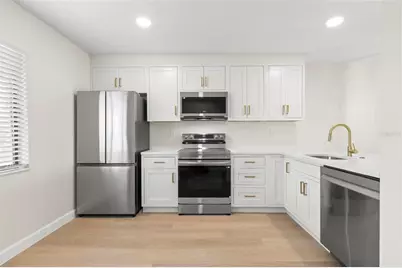 106 Lakeview Place #106, Oldsmar, FL 34677 - Photo 7