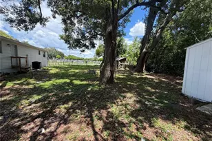 801 Monroe St, Plant City, FL 33563 - Photo 7