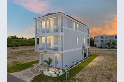 111 4th Street S, Bradenton Beach, FL 34217 - Photo 13