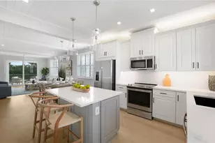 111 4th St S, Bradenton Beach, FL 34217 - Photo 23