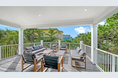 111 4th Street S, Bradenton Beach, FL 34217 - Photo 13