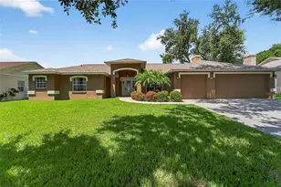 2710 Bent Leaf Dr, Valrico, FL 33594 - Photo 1