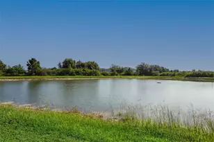 7460 Stonebrook Cir, Wesley Chapel, FL 33545 - Photo 3