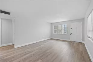 1000 49th Street N, Saint Petersburg, FL 33710 - Photo 5