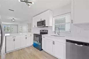 1000 49th Street N, Saint Petersburg, FL 33710 - Photo 9