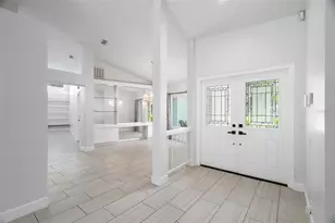 167 Woodcreek Dr W, Safety Harbor, FL 34695 - Photo 3