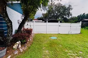 38648 Ferm Cir, Zephyrhills, FL 33540 - Photo 45