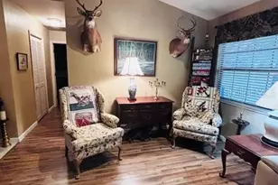 38648 Ferm Cir, Zephyrhills, FL 33540 - Photo 9