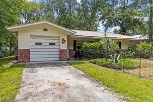 516 S Tuck Point, Inverness, FL 34450 - Photo 1