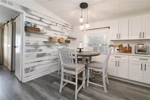 119 S St Thomas Cir, Apollo Beach, FL 33572 - Photo 5