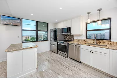 7300 Sun Island Drive S #706, South Pasadena, FL 33707 - Photo 5