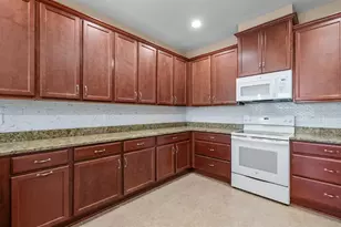 809 Chipper Dr, Sun City Center, FL 33573 - Photo 7