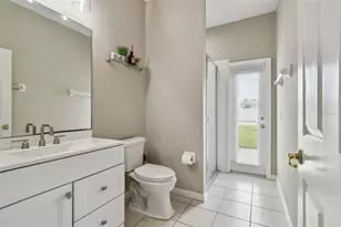 8821 N River Rd, Tampa, FL 33635 - Photo 9