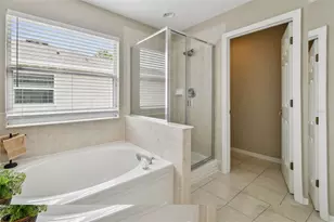 8821 N River Rd, Tampa, FL 33635 - Photo 43