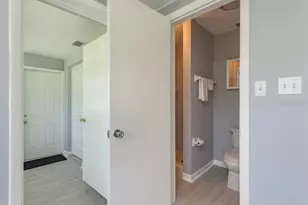 106 Avery Ave, Crystal Beach, FL 34681 - Photo 25