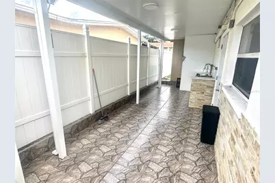 2916 W Clifton Street, Tampa, FL 33614 - Photo 1