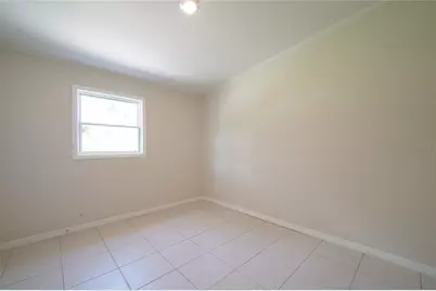 107 E Spruce Street, Tarpon Springs, FL 34689 - Photo 11