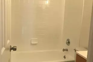 1645 39th St S, Saint Petersburg, FL 33711 - Photo 7