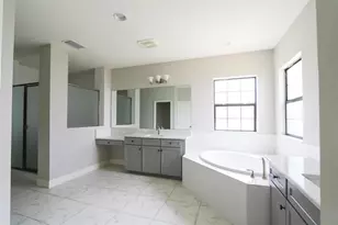 11978 Climbing Fern Ave, Riverview, FL 33579 - Photo 23