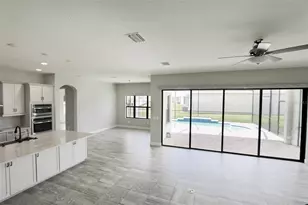 11978 Climbing Fern Ave, Riverview, FL 33579 - Photo 9