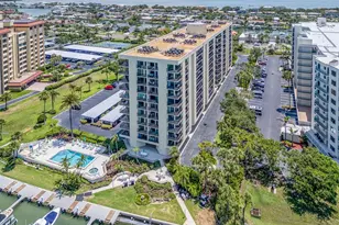 690 Island Way, Clearwater Beach, FL 33767 - Photo 3