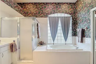 16804 Woburn Ln, Lutz, FL 33549 - Photo 29