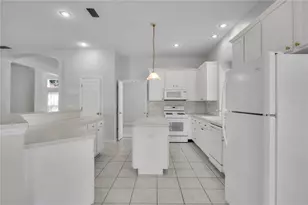 18108 Sugar Brooke Dr, Tampa, FL 33647 - Photo 17
