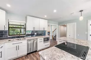 6525 15th St N, Saint Petersburg, FL 33702 - Photo 11