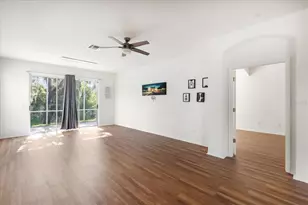 19129 Lake Audubon Dr, Tampa, FL 33647 - Photo 17