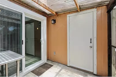 9456 Forest Hills Circle, Tampa, FL 33612 - Photo 23