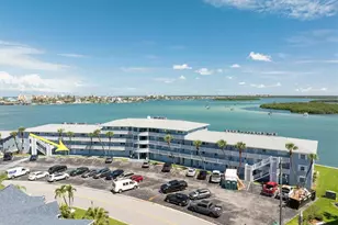 280 126th Ave, Treasure Island, FL 33706 - Photo 3