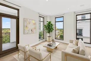 126 4th Ave NE, Saint Petersburg, FL 33701 - Photo 3