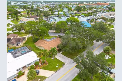 4415 Marine Parkway, New Port Richey, FL 34652 - Photo 37