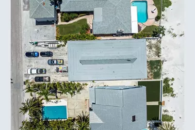 18218 Sunset Boulevard #A, Saint Petersburg, FL 33708 - Photo 45