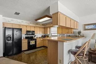 18218 Sunset Blvd, Saint Petersburg, FL 33708 - Photo 37