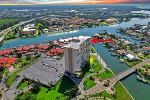 4900 Brittany Dr S, Saint Petersburg, FL 33715 - Photo 1