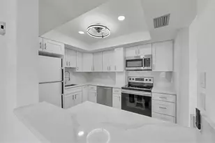 4900 Brittany Dr S, Saint Petersburg, FL 33715 - Photo 13