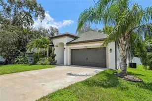 1112 E Boyer St, Tarpon Springs, FL 34689 - Photo 3