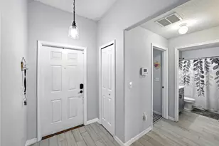 149 Cascade Bend Dr, Ruskin, FL 33570 - Photo 7