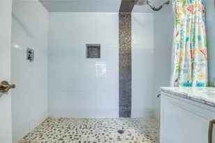 300 Bay Plaza, Treasure Island, FL 33706 - Photo 39