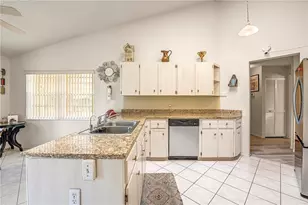 12196 Bluefield St, Spring Hill, FL 34609 - Photo 17