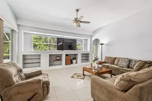 10526 Greencrest Dr, Tampa, FL 33626 - Photo 17