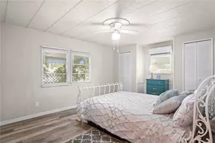 38507 Windflower Ave, Zephyrhills, FL 33542 - Photo 17