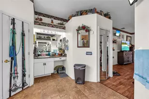 327 Country Vineyard Dr, Valrico, FL 33594 - Photo 17