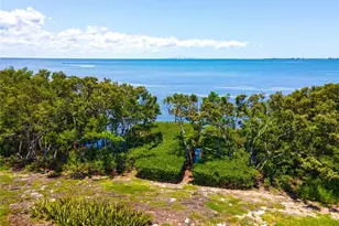 1125 Friendly Wy S, Saint Petersburg, FL 33705 - Photo 15